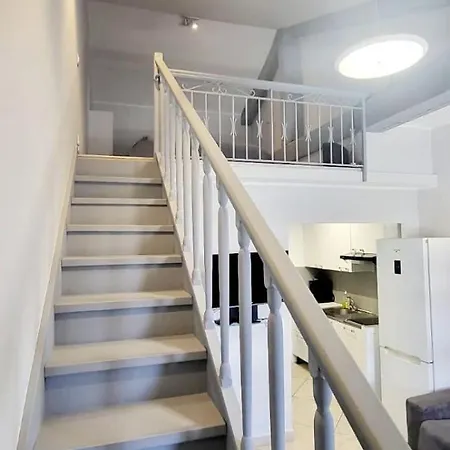 شقة Chateauneuf Jardin Bioves مينتون