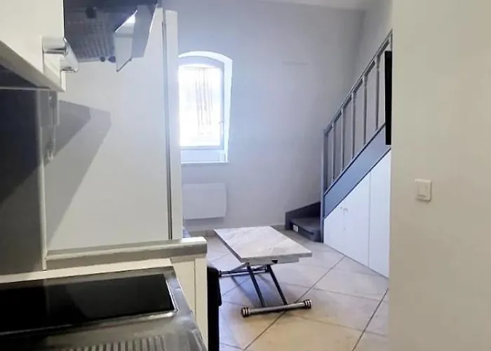 Chateauneuf Jardin Bioves مينتون