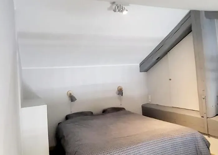 Chateauneuf Jardin Bioves * مينتون