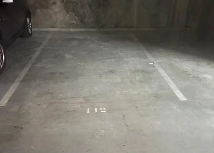 Chateauneuf Jardin Bioves * مينتون